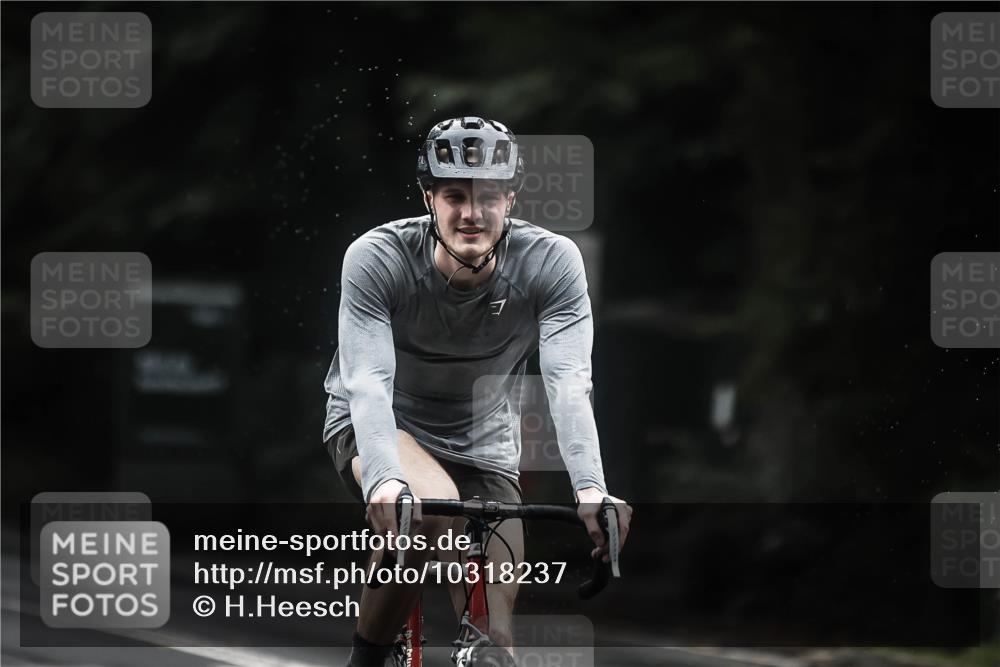 13.09.2026 - Stadtparktriathlon H.Heesch http://msf.ph/oto/10318237 13.09.2026 13:02:08 Radfahren 1217, 1255, 1273, 1287, 1373, 1411, 1425 meine-sportfotos.de