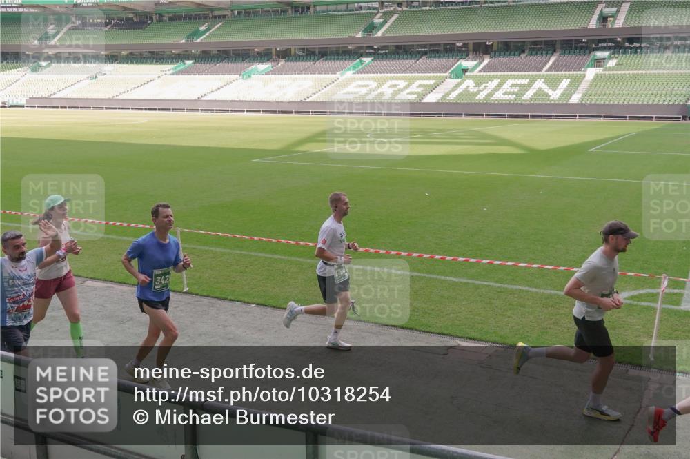 13.09.2026 - 21. swb-Marathon Bremen Michael Burmester http://msf.ph/oto/10318254 13.09.2026 12:53:33 Laufen im Stadion 102, 107, 145, 189, 313, 376, 385, 472, 481, 541, 560, 615, 616, 666, 675, 683, 696, 740, 755, 792, 816, 827, 982, 985, 987, 1033, 1056, 1076, 1207, 1232, 1252, 1297, 1419, 1433, 1445, 1468, 1528, 1542, 1551, 1631, 1646, 1658, 1664, 1704, 1707, 1814, 2007, 2043, 2055, 2203, 2280, 2350, 2362, 2401, 2422, 2454, 2480, 2498, 2499, 2623, 2701, 2767, 2820, 2824, 2858, 2882, 2913, 2962, 2971, 2997, 3054, 3085, 3149, 3236, 3336, 3362, 3413, 3448, 3830, 3988, 4283, 4475, 4605 meine-sportfotos.de