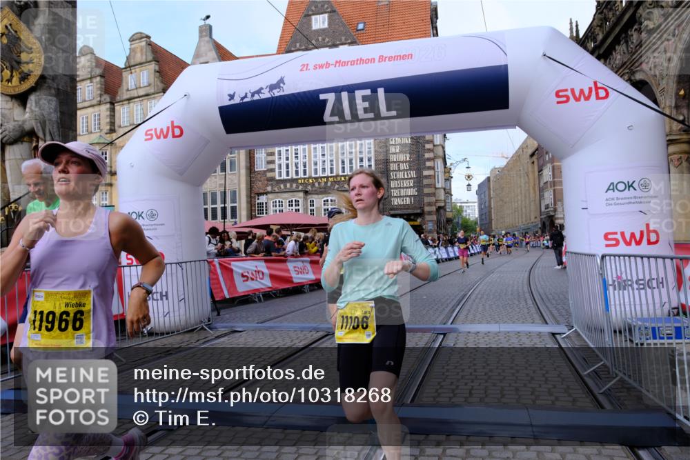13.09.2026 - 21. swb-Marathon Bremen Tim E. http://msf.ph/oto/10318268 13.09.2026 10:57:49 Ziel 10177, 10226, 10300, 10394, 10517, 10518, 11106, 11245, 11365, 11480, 11498, 11609, 11734, 11965, 11966, 12037, 12111, 12222, 12372 meine-sportfotos.de