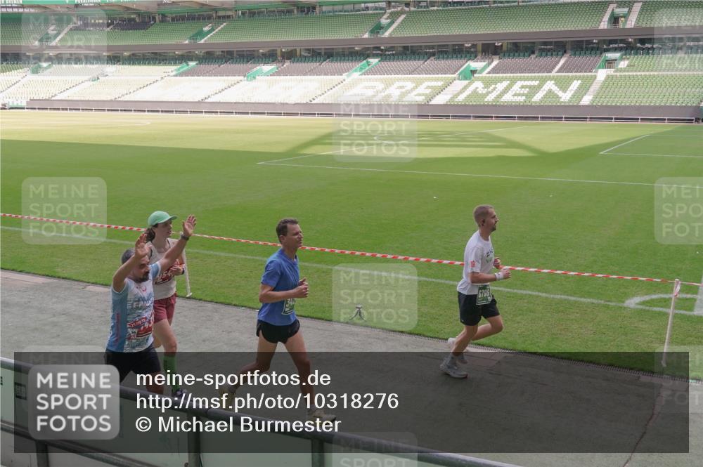 13.09.2026 - 21. swb-Marathon Bremen Michael Burmester http://msf.ph/oto/10318276 13.09.2026 12:53:34 Laufen im Stadion 102, 107, 145, 189, 313, 376, 385, 472, 481, 541, 560, 615, 616, 666, 675, 683, 696, 740, 755, 792, 816, 827, 982, 985, 987, 1033, 1056, 1076, 1207, 1232, 1252, 1297, 1419, 1433, 1445, 1468, 1528, 1542, 1551, 1631, 1646, 1658, 1664, 1704, 1707, 1814, 2007, 2043, 2055, 2203, 2280, 2350, 2362, 2401, 2422, 2454, 2480, 2498, 2499, 2623, 2701, 2767, 2820, 2824, 2858, 2882, 2913, 2962, 2971, 2997, 3054, 3085, 3149, 3236, 3336, 3357, 3362, 3413, 3448, 3830, 3988, 4283, 4475, 4605 meine-sportfotos.de