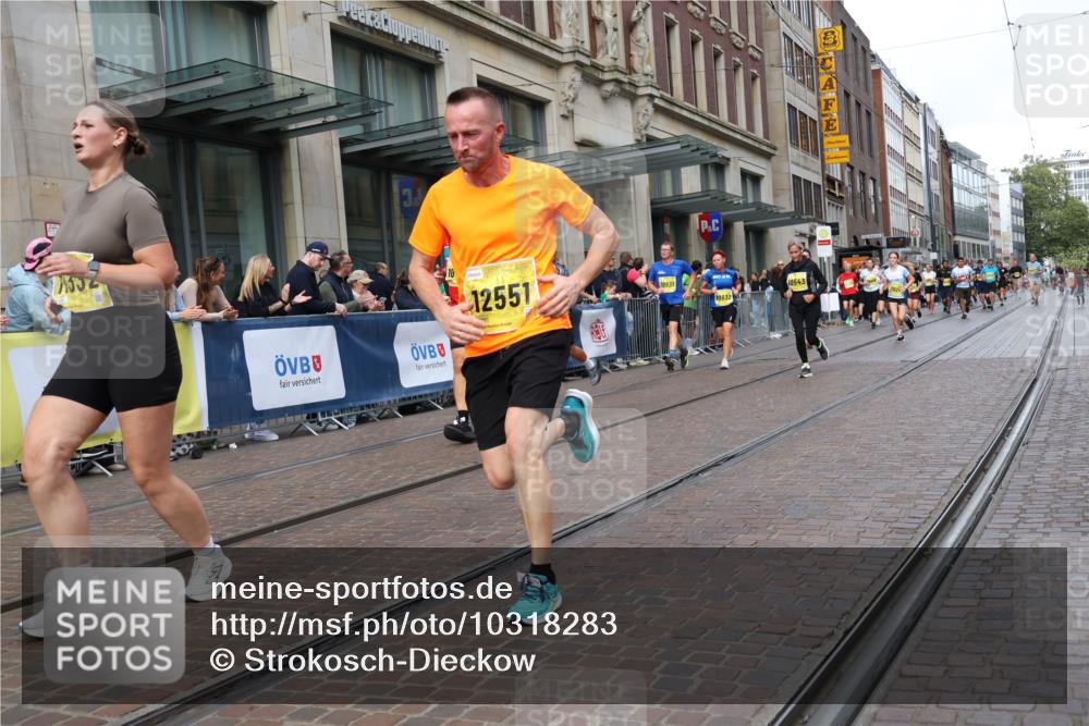 13.09.2026 - 21. swb-Marathon Bremen Strokosch-Dieckow http://msf.ph/oto/10318283 13.09.2026 10:57:56 Ziel 10249, 10494, 10530, 10543, 10604, 10673, 10750, 10798, 10826, 10828, 10903, 10914, 10931, 10932, 11004, 11120, 11131, 11152, 11202, 11295, 11388, 11403, 11420, 11455, 11686, 11750, 11752, 11884, 11906, 11952, 11953, 12017, 12092, 12386, 12387, 12441, 12482, 12518, 10078, 10460, 10559, 10565, 10707, 10728, 11136, 11153, 11245, 11332, 11532, 11568, 11824, 11856, 11863, 12222, 12228, 12231, 12264, 12427, 12551 meine-sportfotos.de