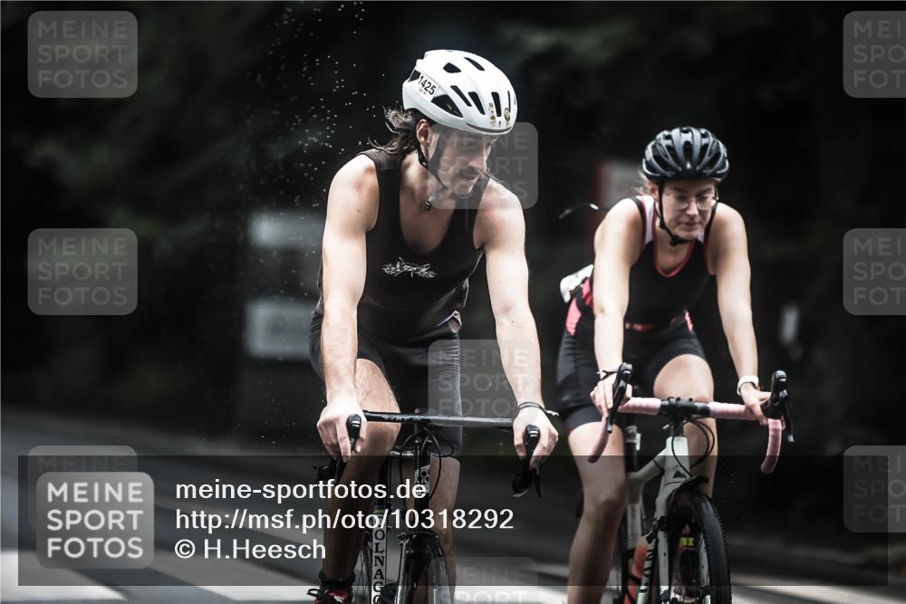 13.09.2026 - Stadtparktriathlon H.Heesch http://msf.ph/oto/10318292 13.09.2026 13:02:11 Radfahren 1204, 1217, 1273, 1373, 1411, 1425 meine-sportfotos.de
