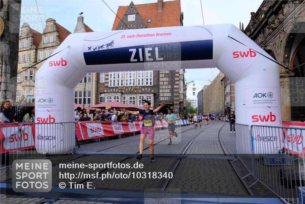 13.09.2026 - 21. swb-Marathon Bremen Tim E. http://msf.ph/oto/10318340 13.09.2026 10:57:53 Ziel 10177, 10300, 10394, 10460, 11106, 11245, 11365, 11480, 11498, 11532, 11568, 11734, 11965, 11966, 12037, 12111, 12222, 12264, 12372 meine-sportfotos.de