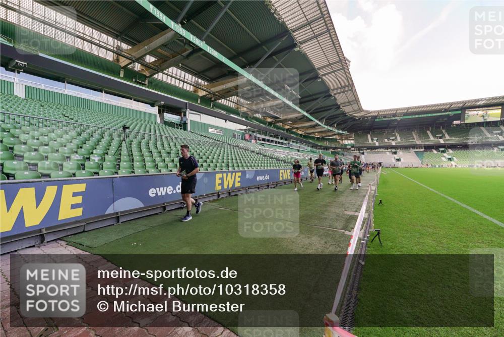 13.09.2026 - 21. swb-Marathon Bremen Michael Burmester http://msf.ph/oto/10318358 13.09.2026 13:16:26 Laufen im Stadion 134, 143, 153, 231, 263, 266, 267, 271, 449, 598, 612, 653, 990, 1047, 1057, 1185, 1312, 1465, 1539, 1813, 1825, 1874, 1987, 2013, 2067, 2218, 2235, 2259, 2351, 2359, 2363, 2381, 2385, 2386, 2466, 2468, 2484, 2550, 2562, 2579, 2586, 2664, 2667, 2678, 2698, 2760, 2778, 2783, 2797, 2799, 2821, 2846, 2859, 2874, 2958, 2974, 2996, 3001, 3075, 3133, 3157, 3165, 3185, 3213, 3237, 3265, 3331, 3366, 3382, 3387, 3479, 3486, 3501, 3506, 3512, 3670, 3829 meine-sportfotos.de