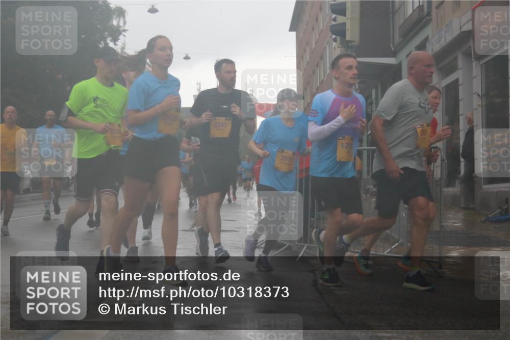 13.09.2026 - Kiel Lauf Markus Tischler http://msf.ph/oto/10318373 13.09.2026 10:49:21 Fleethörn 5174, 12420, 2247, 1205, 2672 meine-sportfotos.de