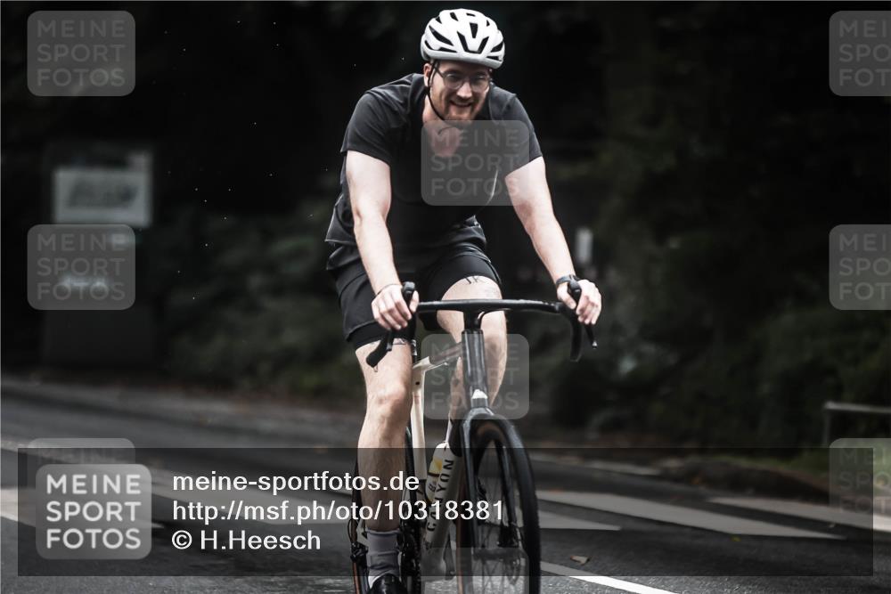 13.09.2026 - Stadtparktriathlon H.Heesch http://msf.ph/oto/10318381 13.09.2026 13:02:16 Radfahren 1204, 1262, 1273, 1356, 1373, 1395, 1396, 1425 meine-sportfotos.de