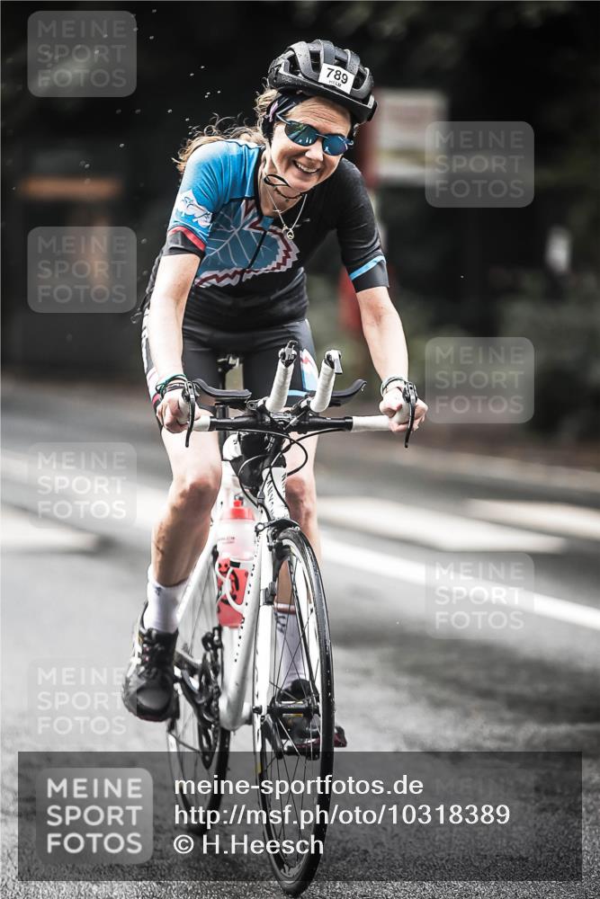13.09.2026 - Stadtparktriathlon H.Heesch http://msf.ph/oto/10318389 13.09.2026 11:54:22 Radfahren 789, 824, 885, 933 meine-sportfotos.de
