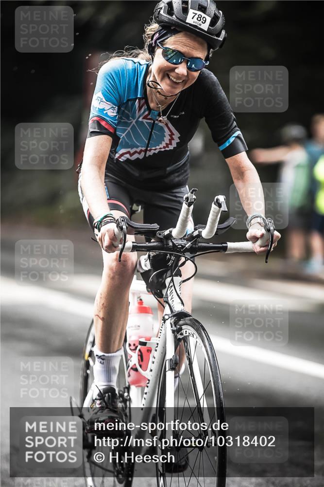 13.09.2026 - Stadtparktriathlon H.Heesch http://msf.ph/oto/10318402 13.09.2026 11:54:22 Radfahren 789, 824, 885, 933 meine-sportfotos.de