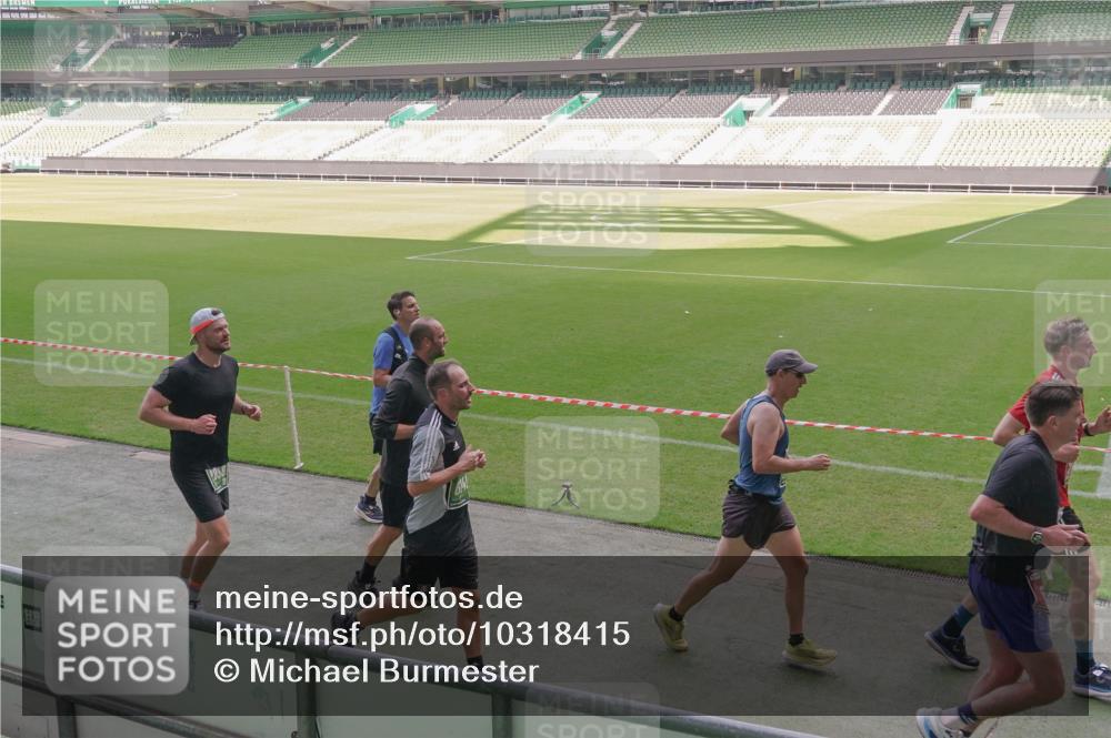 13.09.2026 - 21. swb-Marathon Bremen Michael Burmester http://msf.ph/oto/10318415 13.09.2026 12:53:40 Laufen im Stadion 102, 107, 145, 161, 189, 313, 376, 385, 461, 472, 481, 541, 560, 615, 616, 666, 675, 683, 696, 740, 755, 792, 816, 827, 982, 985, 987, 1033, 1056, 1076, 1207, 1252, 1297, 1419, 1433, 1445, 1468, 1528, 1542, 1551, 1631, 1646, 1658, 1664, 1704, 1707, 1814, 2007, 2043, 2055, 2203, 2280, 2350, 2362, 2401, 2422, 2454, 2480, 2498, 2499, 2623, 2701, 2767, 2820, 2824, 2858, 2882, 2913, 2962, 2971, 2997, 3054, 3085, 3149, 3236, 3336, 3357, 3362, 3413, 3448, 4283, 4605 meine-sportfotos.de