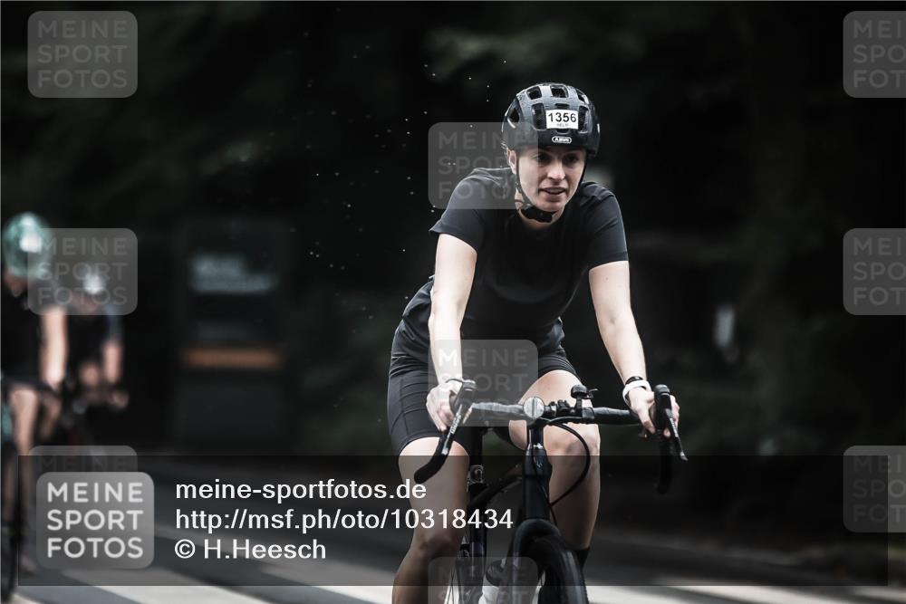 13.09.2026 - Stadtparktriathlon H.Heesch http://msf.ph/oto/10318434 13.09.2026 13:02:22 Radfahren 1195, 1262, 1347, 1356, 1363, 1364, 1380, 1395, 1396 meine-sportfotos.de