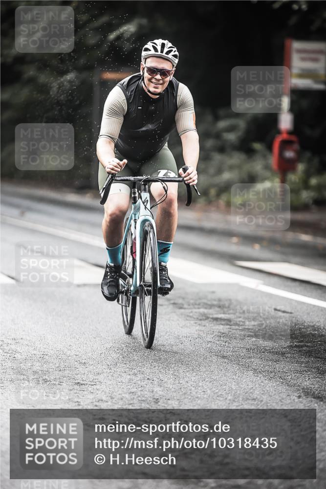 13.09.2026 - Stadtparktriathlon H.Heesch http://msf.ph/oto/10318435 13.09.2026 11:54:24 Radfahren 789, 824, 885, 933 meine-sportfotos.de