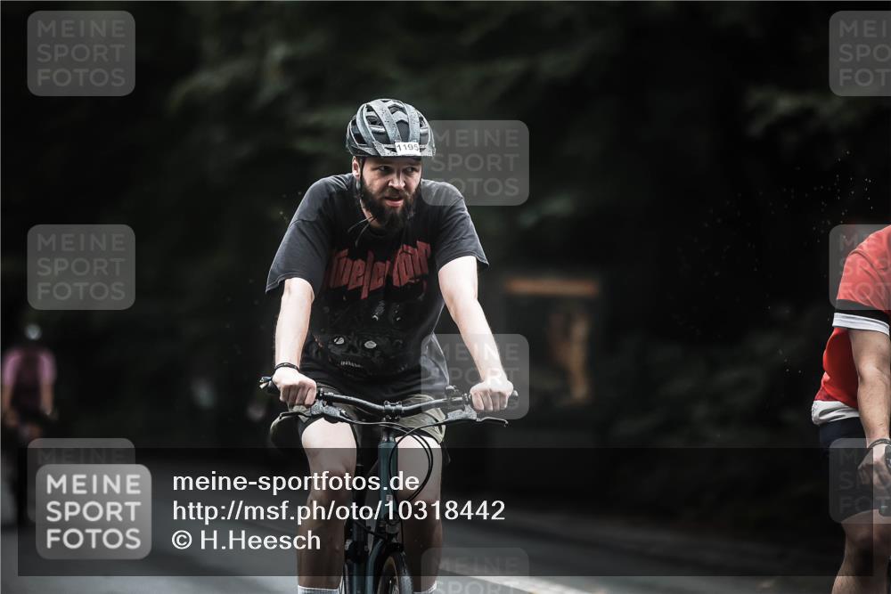 13.09.2026 - Stadtparktriathlon H.Heesch http://msf.ph/oto/10318442 13.09.2026 13:02:25 Radfahren 1195, 1347, 1356, 1363, 1364, 1380, 1395, 1396 meine-sportfotos.de