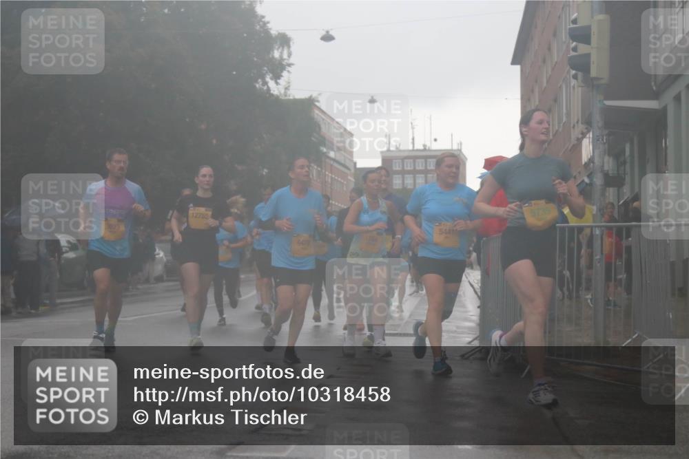 13.09.2026 - Kiel Lauf Markus Tischler http://msf.ph/oto/10318458 13.09.2026 10:49:27 Fleethörn 3029, 12755, 4476, 5735, 5441 meine-sportfotos.de
