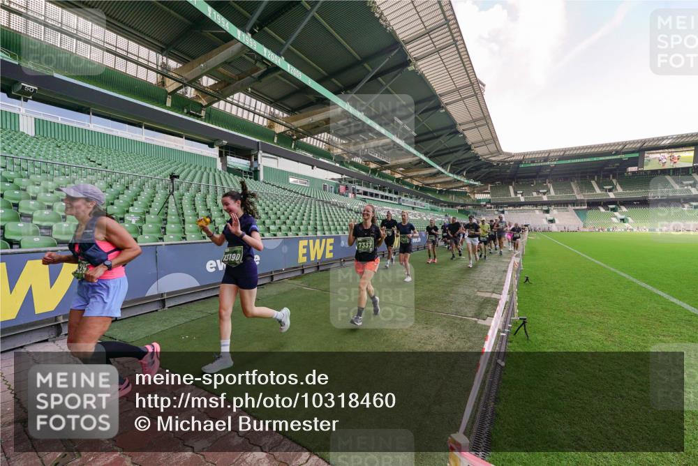 13.09.2026 - 21. swb-Marathon Bremen Michael Burmester http://msf.ph/oto/10318460 13.09.2026 13:16:38 Laufen im Stadion 134, 143, 153, 231, 263, 267, 271, 449, 588, 598, 612, 653, 990, 1057, 1185, 1312, 1465, 1539, 1813, 1825, 1874, 1987, 2013, 2067, 2096, 2218, 2235, 2259, 2351, 2359, 2363, 2381, 2385, 2386, 2389, 2468, 2532, 2550, 2562, 2579, 2586, 2655, 2664, 2667, 2678, 2698, 2760, 2778, 2783, 2797, 2799, 2821, 2846, 2859, 2874, 2958, 2974, 2996, 3001, 3075, 3104, 3133, 3157, 3165, 3185, 3195, 3213, 3237, 3265, 3314, 3331, 3366, 3382, 3387, 3479, 3486, 3501, 3506, 3512, 3829 meine-sportfotos.de