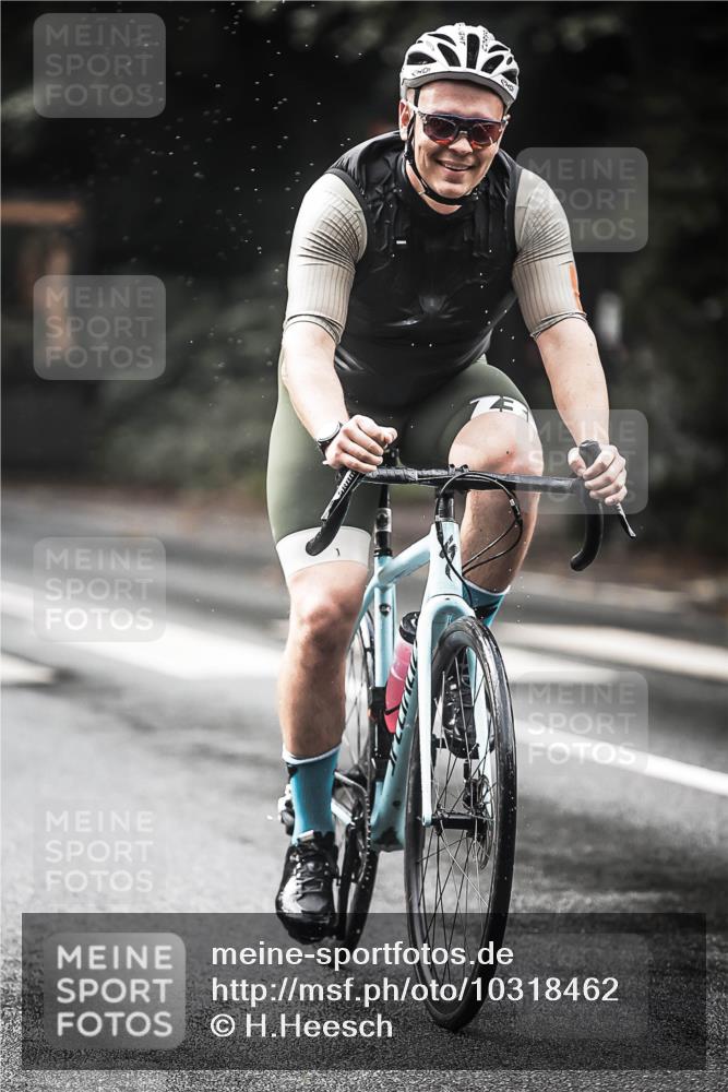 13.09.2026 - Stadtparktriathlon H.Heesch http://msf.ph/oto/10318462 13.09.2026 11:54:24 Radfahren 789, 824, 885, 933 meine-sportfotos.de