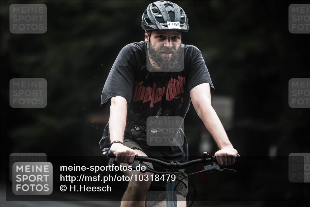 13.09.2026 - Stadtparktriathlon H.Heesch http://msf.ph/oto/10318479 13.09.2026 13:02:25 Radfahren 1195, 1347, 1356, 1363, 1364, 1380, 1395, 1396 meine-sportfotos.de