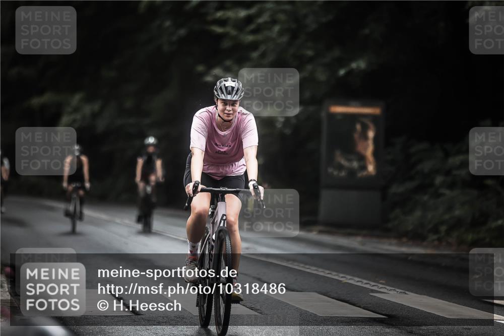 13.09.2026 - Stadtparktriathlon H.Heesch http://msf.ph/oto/10318486 13.09.2026 13:02:28 Radfahren 1195, 1334, 1347, 1363, 1364, 1380, 1408 meine-sportfotos.de