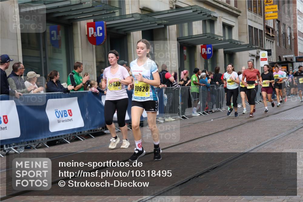 13.09.2026 - 21. swb-Marathon Bremen Strokosch-Dieckow http://msf.ph/oto/10318495 13.09.2026 10:57:59 Ziel 10249, 10494, 10530, 10543, 10604, 10673, 10750, 10798, 10826, 10828, 10903, 10914, 10931, 10932, 11004, 11120, 11131, 11152, 11202, 11295, 11388, 11403, 11420, 11455, 11686, 11750, 11752, 11884, 11906, 11952, 11953, 12017, 12092, 12386, 12387, 12441, 12482, 12518, 10078, 10460, 10543, 10559, 10565, 10707, 10728, 10826, 11136, 11153, 11332, 11532, 11568, 11824, 11856, 11863, 12222, 12228, 12231, 12264, 12427, 12551 meine-sportfotos.de