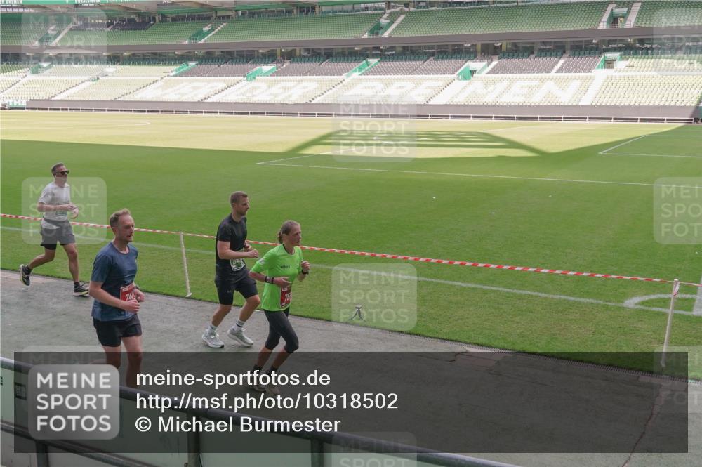 13.09.2026 - 21. swb-Marathon Bremen Michael Burmester http://msf.ph/oto/10318502 13.09.2026 12:53:44 Laufen im Stadion 102, 107, 145, 161, 189, 313, 376, 385, 461, 472, 481, 541, 560, 615, 616, 666, 675, 683, 696, 740, 755, 792, 816, 827, 982, 985, 987, 1033, 1056, 1076, 1207, 1252, 1297, 1419, 1433, 1445, 1468, 1528, 1542, 1551, 1631, 1646, 1658, 1664, 1704, 1707, 1814, 2007, 2043, 2055, 2203, 2280, 2350, 2362, 2401, 2422, 2454, 2480, 2499, 2623, 2701, 2767, 2820, 2824, 2858, 2882, 2913, 2962, 2971, 2997, 3054, 3149, 3236, 3336, 3357, 3362, 3413, 3448, 4605 meine-sportfotos.de