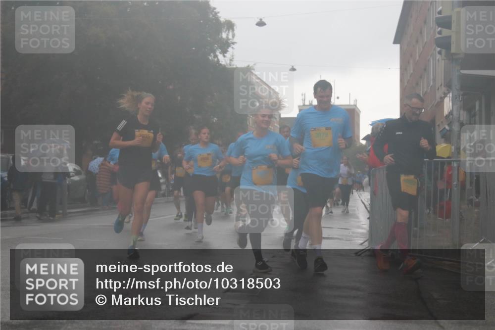 13.09.2026 - Kiel Lauf Markus Tischler http://msf.ph/oto/10318503 13.09.2026 10:49:30 Fleethörn 2035, 2806, 3879, 31 meine-sportfotos.de