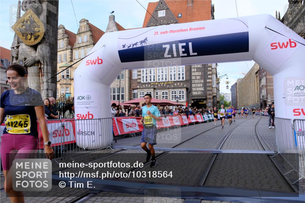 13.09.2026 - 21. swb-Marathon Bremen Tim E. http://msf.ph/oto/10318564 13.09.2026 10:57:55 Ziel 10177, 10394, 10460, 11106, 11153, 11245, 11365, 11480, 11532, 11568, 11734, 11965, 11966, 12037, 12111, 12222, 12228, 12264, 12372 meine-sportfotos.de