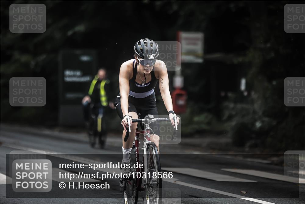 13.09.2026 - Stadtparktriathlon H.Heesch http://msf.ph/oto/10318566 13.09.2026 13:02:33 Radfahren 1220, 1334, 1363, 1378, 1408 meine-sportfotos.de