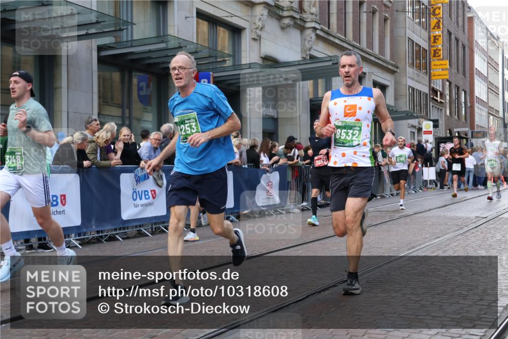 13.09.2026 - 21. swb-Marathon Bremen Strokosch-Dieckow http://msf.ph/oto/10318608 13.09.2026 13:17:13 Ziel 560, 771, 842, 1297, 2008, 2234, 2812, 3148, 3760, 4171, 4498, 4499, 4620, 5041, 5550, 6095, 6734, 6803, 7901, 8100, 8250, 8253, 8446, 8532, 8714, 9075, 9400, 9505, 13107, 385, 1970, 2052, 2319, 3246, 3706, 4156, 4805, 6049, 6624, 6704, 6759, 6819, 6953, 7284, 7297, 8111, 8418, 8858 meine-sportfotos.de