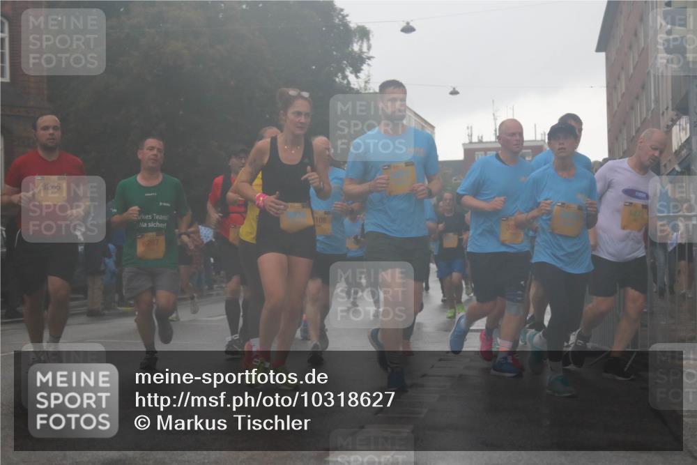 13.09.2026 - Kiel Lauf Markus Tischler http://msf.ph/oto/10318627 13.09.2026 10:49:42 Fleethörn 9265, 6287, 108 meine-sportfotos.de