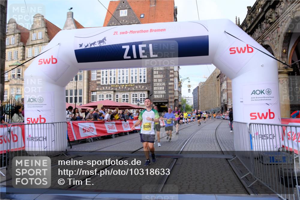 13.09.2026 - 21. swb-Marathon Bremen Tim E. http://msf.ph/oto/10318633 13.09.2026 10:57:59 Ziel 10177, 10460, 10707, 10728, 11106, 11153, 11245, 11480, 11532, 11568, 11856, 11965, 11966, 12222, 12228, 12231, 12264, 12427, 12555 meine-sportfotos.de
