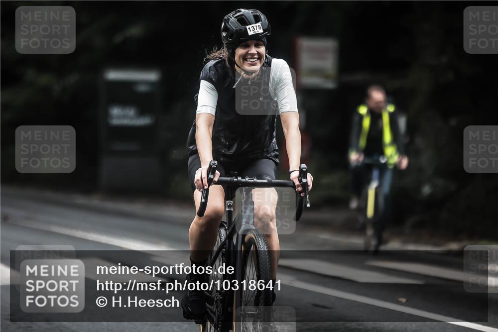 13.09.2026 - Stadtparktriathlon H.Heesch http://msf.ph/oto/10318641 13.09.2026 13:02:36 Radfahren 1193, 1220, 1334, 1378, 1408 meine-sportfotos.de