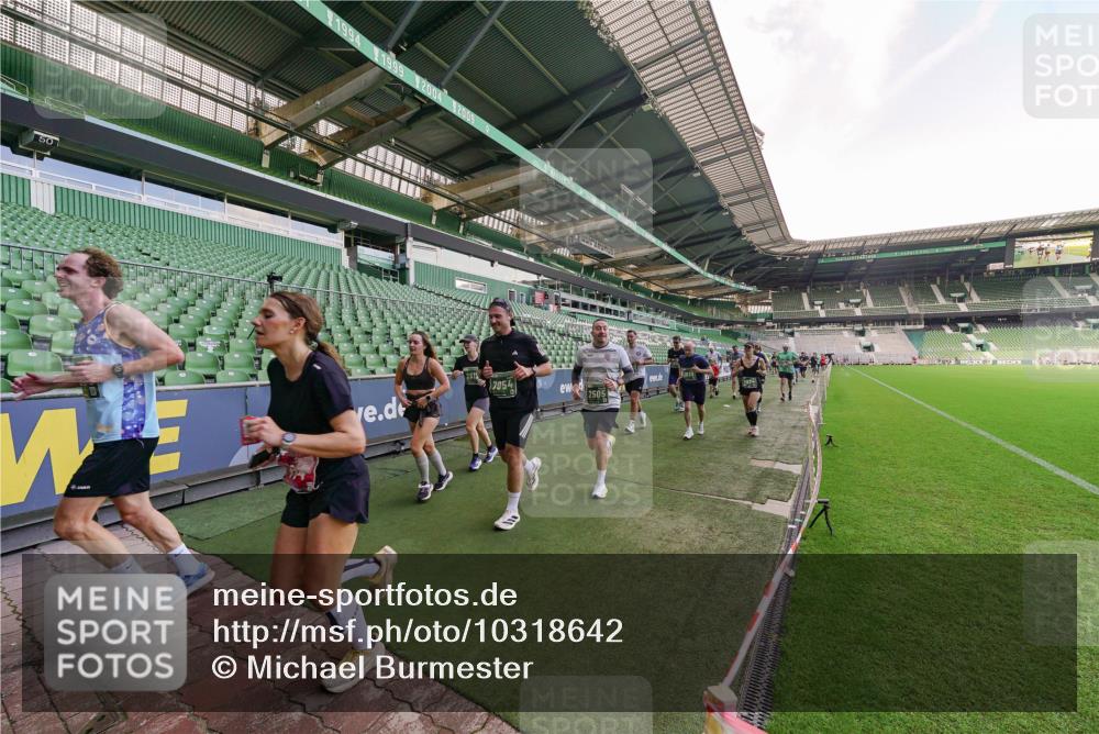 13.09.2026 - 21. swb-Marathon Bremen Michael Burmester http://msf.ph/oto/10318642 13.09.2026 13:16:55 Laufen im Stadion 134, 143, 153, 231, 267, 271, 449, 588, 598, 612, 653, 990, 1057, 1185, 1312, 1424, 1425, 1465, 1539, 1790, 1813, 1825, 1874, 1987, 2013, 2067, 2096, 2218, 2259, 2351, 2363, 2381, 2386, 2389, 2419, 2468, 2532, 2550, 2562, 2579, 2586, 2601, 2655, 2664, 2678, 2698, 2778, 2797, 2799, 2821, 2846, 2874, 2974, 2984, 2996, 3001, 3075, 3104, 3133, 3165, 3180, 3195, 3213, 3237, 3265, 3314, 3331, 3337, 3366, 3382, 3387, 3421, 3431, 3479, 3486, 3501, 3506, 3512, 3548 meine-sportfotos.de
