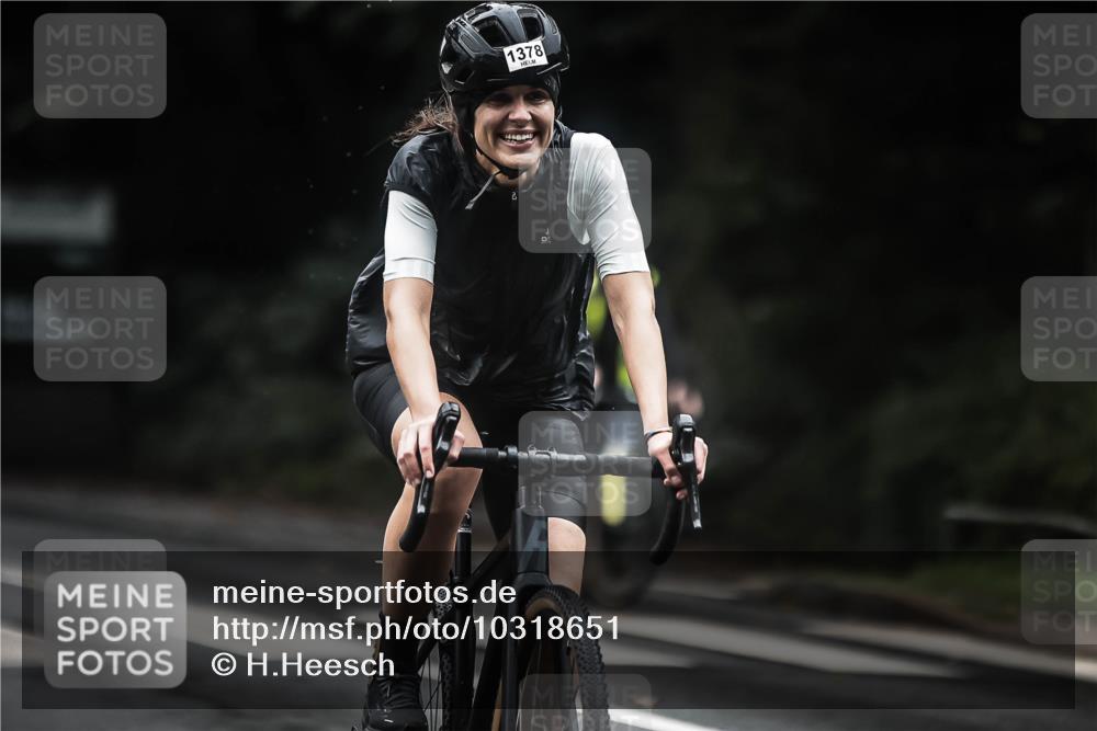13.09.2026 - Stadtparktriathlon H.Heesch http://msf.ph/oto/10318651 13.09.2026 13:02:36 Radfahren 1193, 1220, 1334, 1378, 1408 meine-sportfotos.de