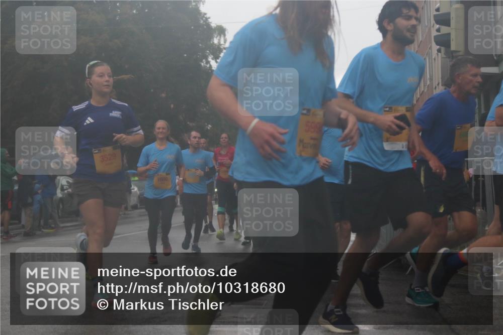 13.09.2026 - Kiel Lauf Markus Tischler http://msf.ph/oto/10318680 13.09.2026 10:49:45 Fleethörn 3529, 1600, 599 meine-sportfotos.de