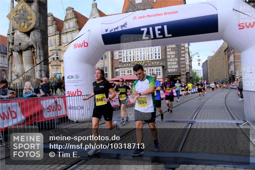 13.09.2026 - 21. swb-Marathon Bremen Tim E. http://msf.ph/oto/10318713 13.09.2026 10:58:00 Ziel 10460, 10707, 10728, 11106, 11153, 11245, 11532, 11568, 11856, 11965, 11966, 12222, 12228, 12231, 12264, 12427, 12555 meine-sportfotos.de