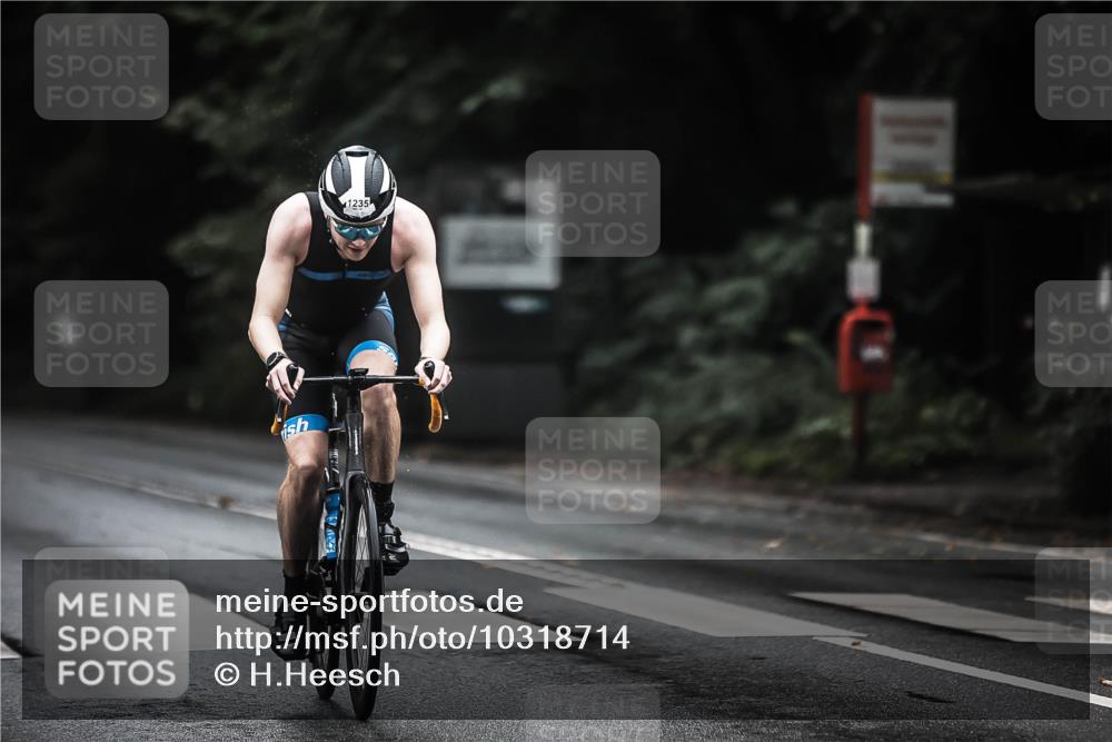 13.09.2026 - Stadtparktriathlon H.Heesch http://msf.ph/oto/10318714 13.09.2026 13:02:44 Radfahren 1193, 1235, 1375 meine-sportfotos.de