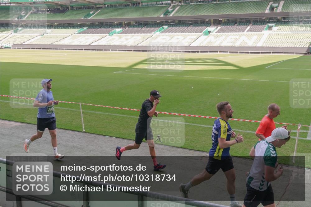 13.09.2026 - 21. swb-Marathon Bremen Michael Burmester http://msf.ph/oto/10318734 13.09.2026 12:53:54 Laufen im Stadion 102, 145, 161, 189, 313, 376, 385, 461, 472, 481, 541, 560, 615, 616, 666, 675, 696, 740, 755, 816, 827, 982, 985, 987, 1053, 1056, 1076, 1207, 1252, 1297, 1419, 1433, 1445, 1468, 1528, 1542, 1551, 1631, 1646, 1658, 1664, 1704, 1707, 1814, 2007, 2043, 2055, 2203, 2280, 2350, 2362, 2401, 2422, 2454, 2499, 2623, 2701, 2801, 2820, 2824, 2858, 2870, 2882, 2913, 2962, 2971, 2997, 3012, 3054, 3149, 3206, 3236, 3356, 3357, 3362, 3413, 4605 meine-sportfotos.de