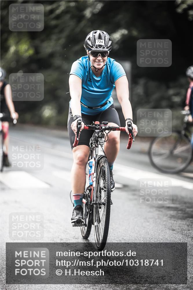 13.09.2026 - Stadtparktriathlon H.Heesch http://msf.ph/oto/10318741 13.09.2026 11:54:40 Radfahren 724, 763, 840, 863, 946 meine-sportfotos.de