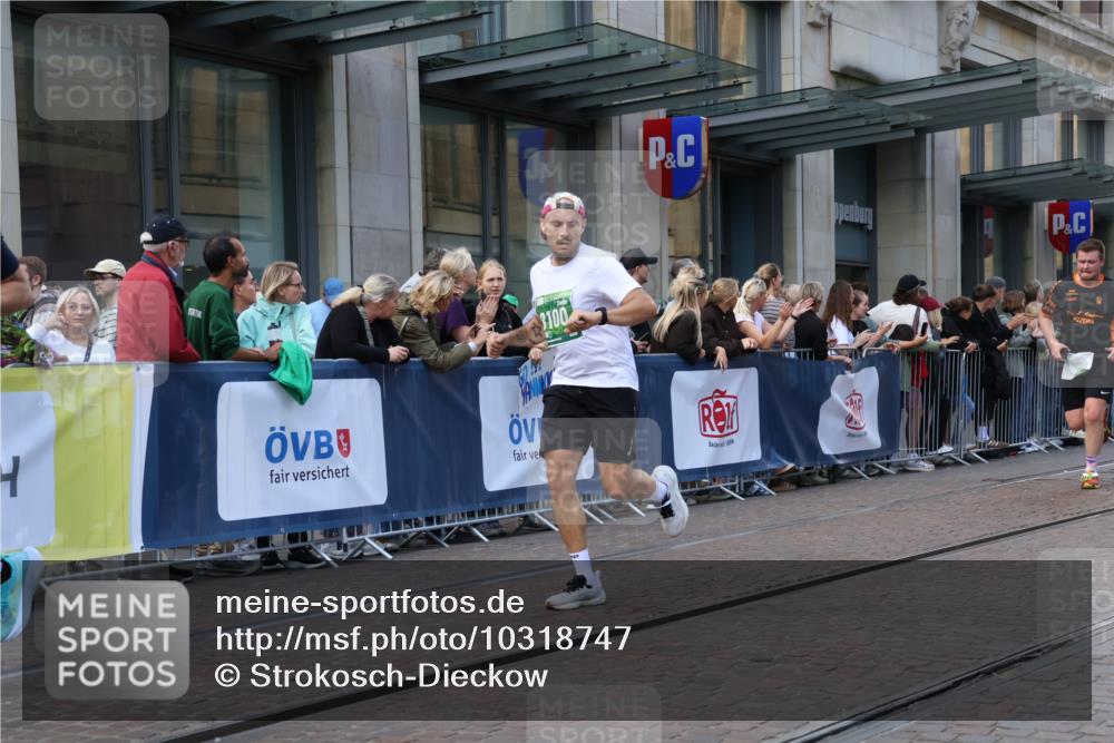 13.09.2026 - 21. swb-Marathon Bremen Strokosch-Dieckow http://msf.ph/oto/10318747 13.09.2026 13:17:16 Ziel 560, 771, 842, 1297, 2008, 2125, 2234, 2812, 3148, 3760, 4171, 4498, 4499, 4620, 5041, 5550, 5817, 6803, 7901, 8100, 8250, 8253, 8446, 8532, 8714, 9075, 9400, 9505, 13107, 842, 2052, 2319, 3246, 3706, 4156, 4805, 6095, 6624, 6704, 6734, 6759, 6953, 7284, 8111, 8418, 8858 meine-sportfotos.de