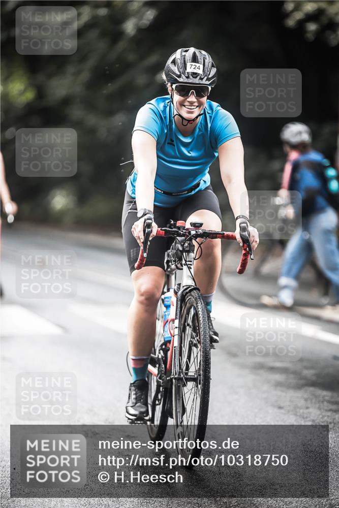 13.09.2026 - Stadtparktriathlon H.Heesch http://msf.ph/oto/10318750 13.09.2026 11:54:40 Radfahren 724, 763, 840, 863, 946 meine-sportfotos.de