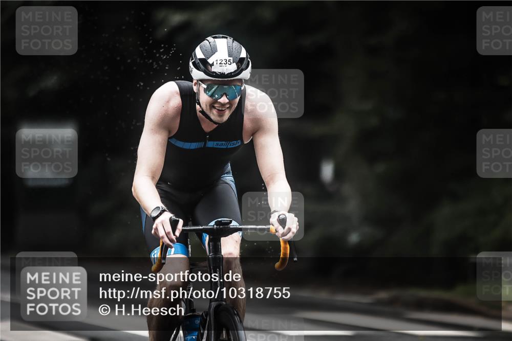 13.09.2026 - Stadtparktriathlon H.Heesch http://msf.ph/oto/10318755 13.09.2026 13:02:44 Radfahren 1193, 1235, 1375 meine-sportfotos.de