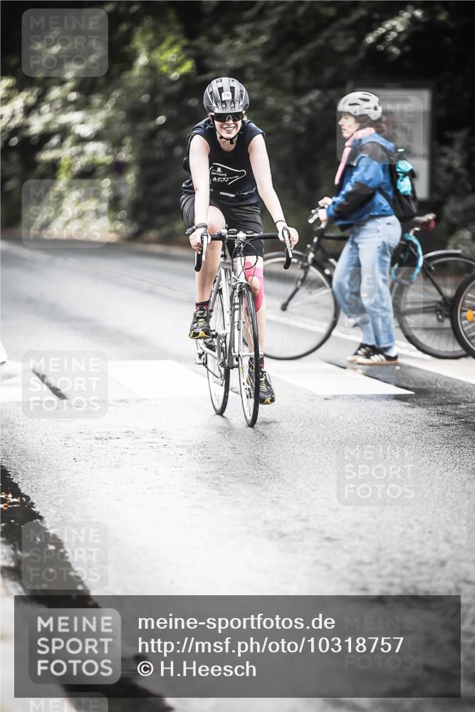 13.09.2026 - Stadtparktriathlon H.Heesch http://msf.ph/oto/10318757 13.09.2026 11:54:41 Radfahren 724, 763, 840, 863, 946 meine-sportfotos.de