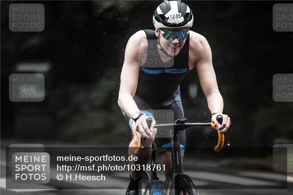 13.09.2026 - Stadtparktriathlon H.Heesch http://msf.ph/oto/10318761 13.09.2026 13:02:44 Radfahren 1193, 1235, 1375 meine-sportfotos.de
