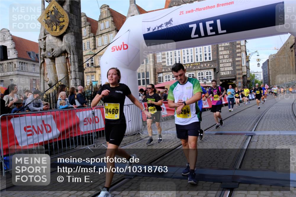 13.09.2026 - 21. swb-Marathon Bremen Tim E. http://msf.ph/oto/10318763 13.09.2026 10:58:01 Ziel 10078, 10460, 10565, 10707, 10728, 11153, 11245, 11532, 11568, 11824, 11856, 11965, 12222, 12228, 12231, 12264, 12427, 12555 meine-sportfotos.de