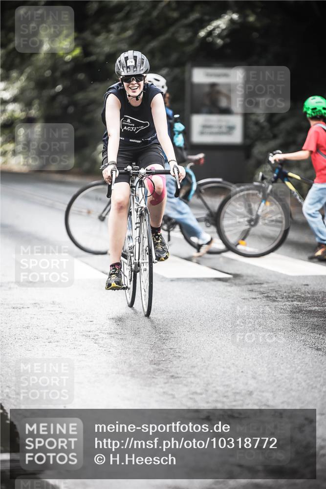 13.09.2026 - Stadtparktriathlon H.Heesch http://msf.ph/oto/10318772 13.09.2026 11:54:41 Radfahren 724, 763, 840, 863, 946 meine-sportfotos.de