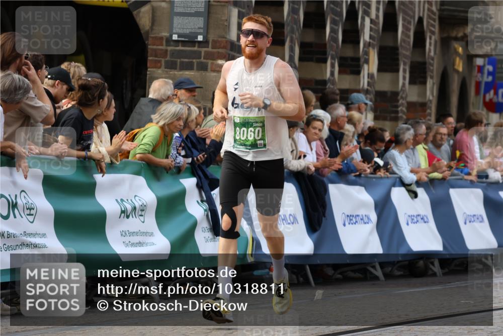 13.09.2026 - 21. swb-Marathon Bremen Strokosch-Dieckow http://msf.ph/oto/10318811 13.09.2026 13:07:25 Ziel 749, 1540, 1863, 3794, 3973, 6053, 7636, 7876, 9708, 9927, 819, 2135, 4990, 5570, 5976, 7803, 8060, 8467, 8611, 9035 meine-sportfotos.de