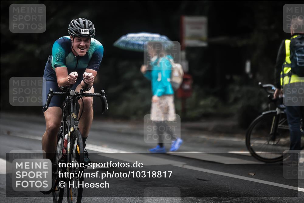 13.09.2026 - Stadtparktriathlon H.Heesch http://msf.ph/oto/10318817 13.09.2026 13:02:52 Radfahren 1375, 1405, 1417 meine-sportfotos.de