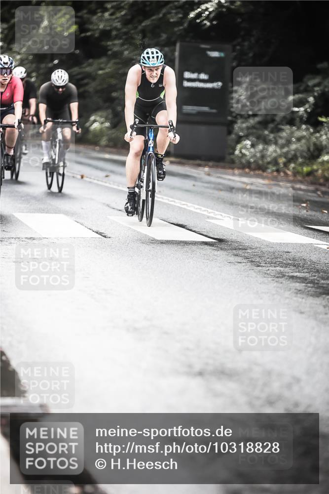 13.09.2026 - Stadtparktriathlon H.Heesch http://msf.ph/oto/10318828 13.09.2026 11:54:49 Radfahren 731, 859, 860, 869, 935 meine-sportfotos.de