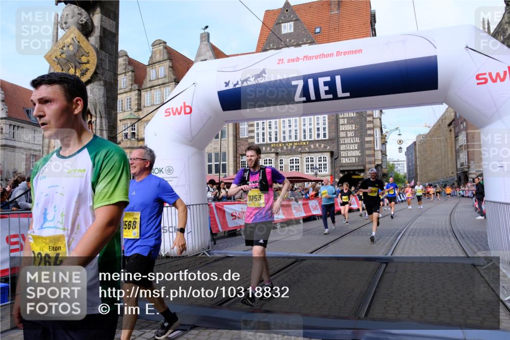 13.09.2026 - 21. swb-Marathon Bremen Tim E. http://msf.ph/oto/10318832 13.09.2026 10:58:03 Ziel 10078, 10460, 10565, 10707, 10728, 11153, 11245, 11532, 11568, 11824, 11856, 12222, 12228, 12231, 12264, 12427, 12555 meine-sportfotos.de