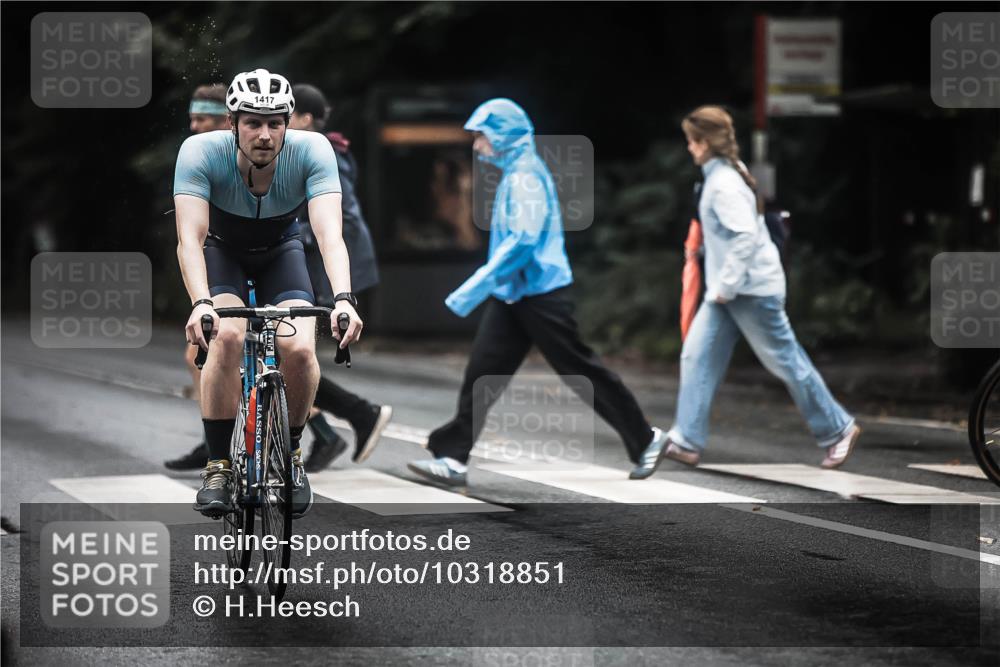 13.09.2026 - Stadtparktriathlon H.Heesch http://msf.ph/oto/10318851 13.09.2026 13:02:57 Radfahren 1251, 1366, 1405, 1417 meine-sportfotos.de