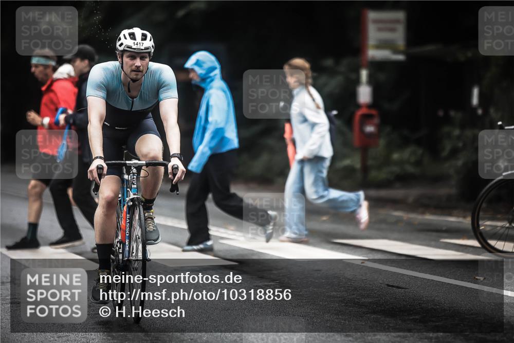 13.09.2026 - Stadtparktriathlon H.Heesch http://msf.ph/oto/10318856 13.09.2026 13:02:57 Radfahren 1251, 1366, 1405, 1417 meine-sportfotos.de